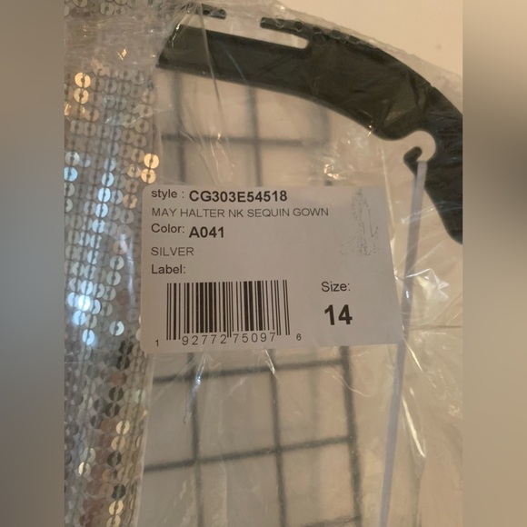 Alice + Olivia May Halter Neck Sequin Gown - Picture 12 of 12